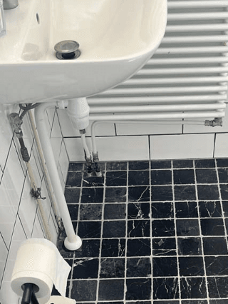 DM_20250311115013_001 Tegels reinigen in Haarlem