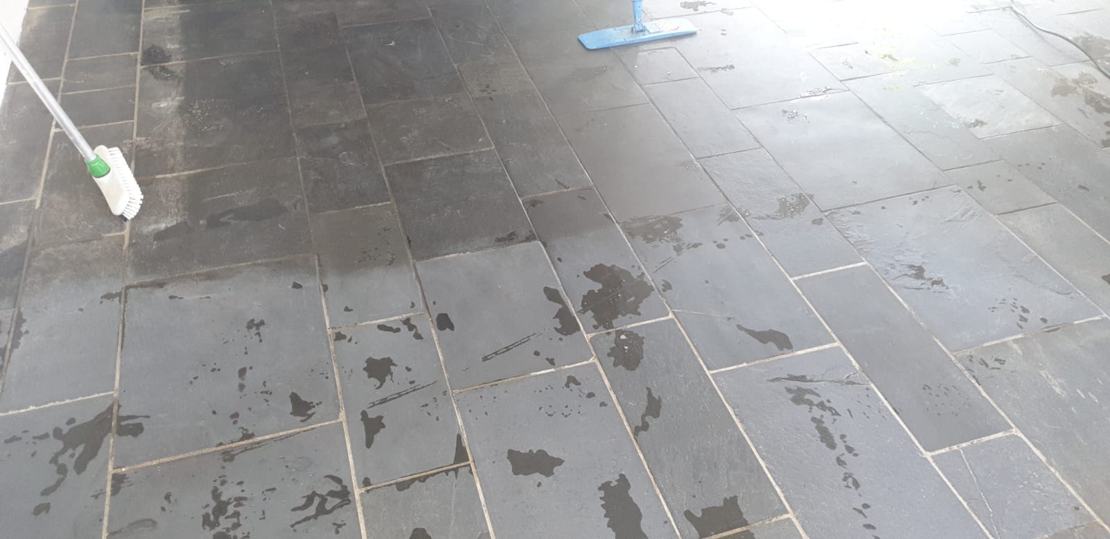 Leisteen vloer onderhouden